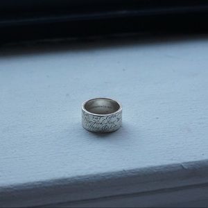 Tiffany’s script ring